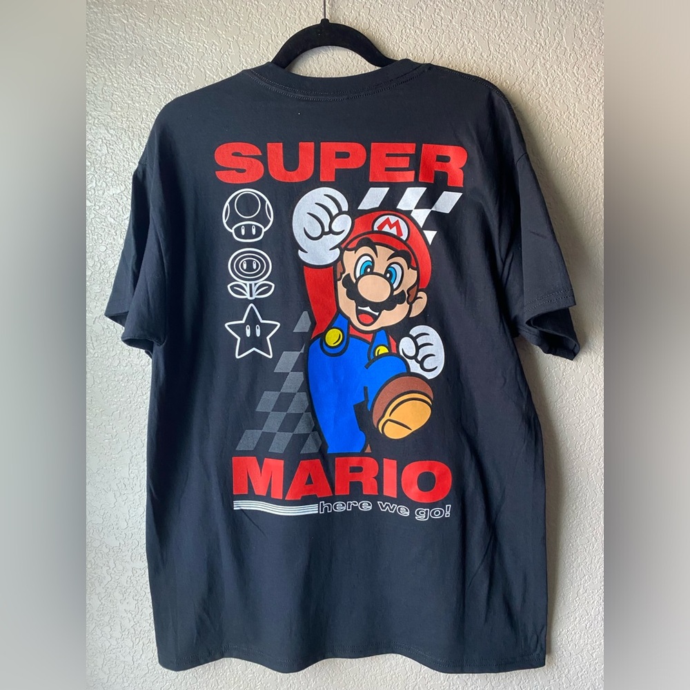 Super Mario Black Graphic Tee Size L NWOT